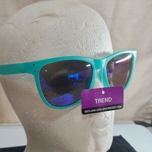 Trendy Teal Sunglasses